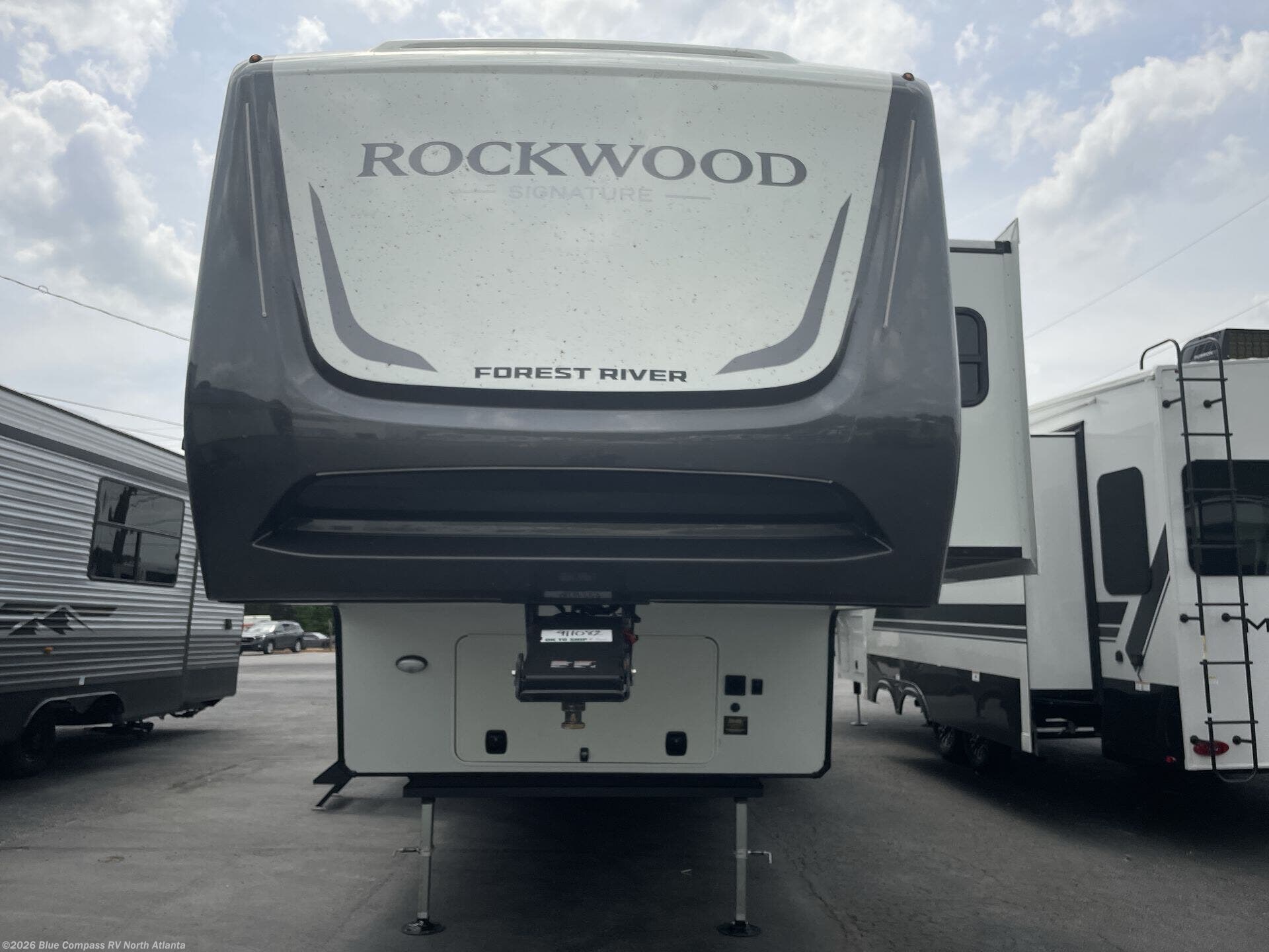 New 2026 Forest River Rockwood Signature 404SRK available in Buford, Georgia