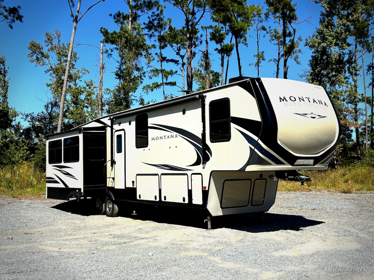 Used 2020 Keystone Montana High Country 385BR available in Tallahassee, Florida