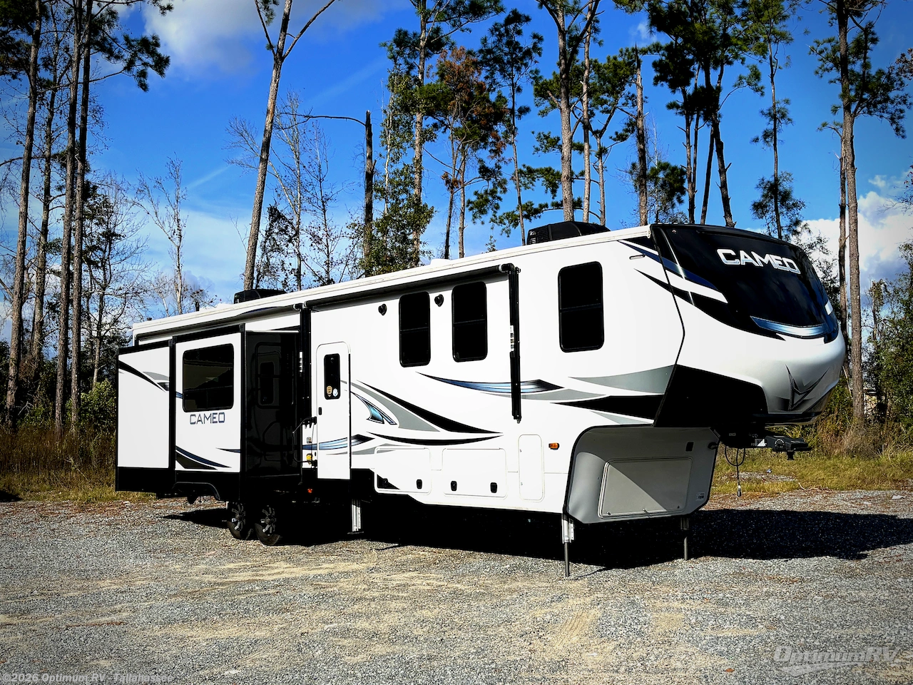 Used 2022 CrossRoads Cameo CE3975CK available in Tallahassee, Florida