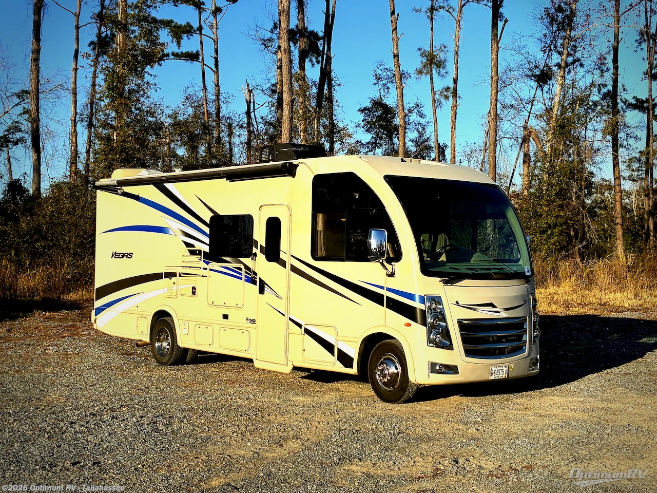 Used 2019 Thor  Vegas 25.6 available in Tallahassee, Florida