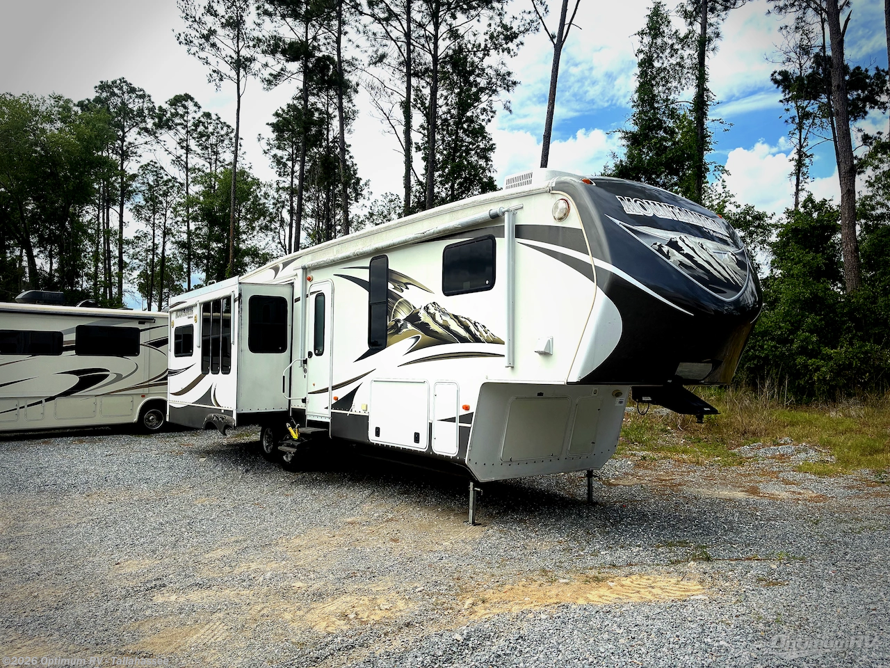 Used 2013 Keystone Mountaineer 362RLQ available in Tallahassee, Florida