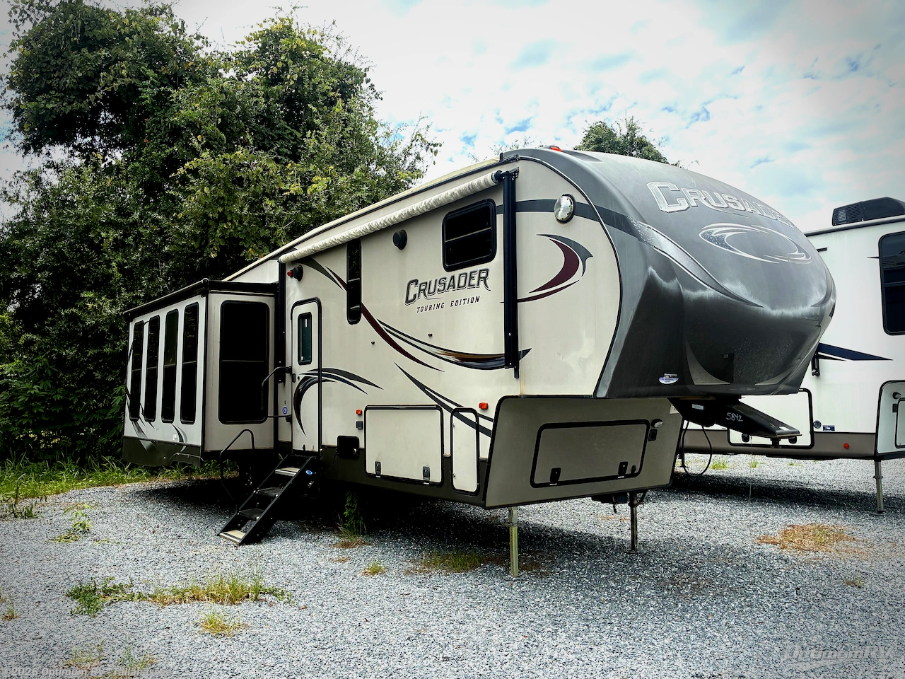 Used 2014 Prime Time Crusader 325RES available in Tallahassee, Florida
