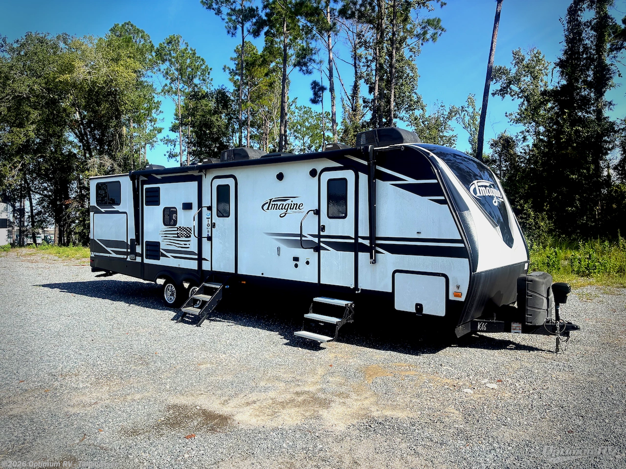 Used 2020 Grand Design Imagine 3250BH available in Tallahassee, Florida