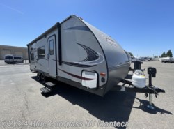 Used 2019 Coleman  Light LX 2125BH available in Manteca, California