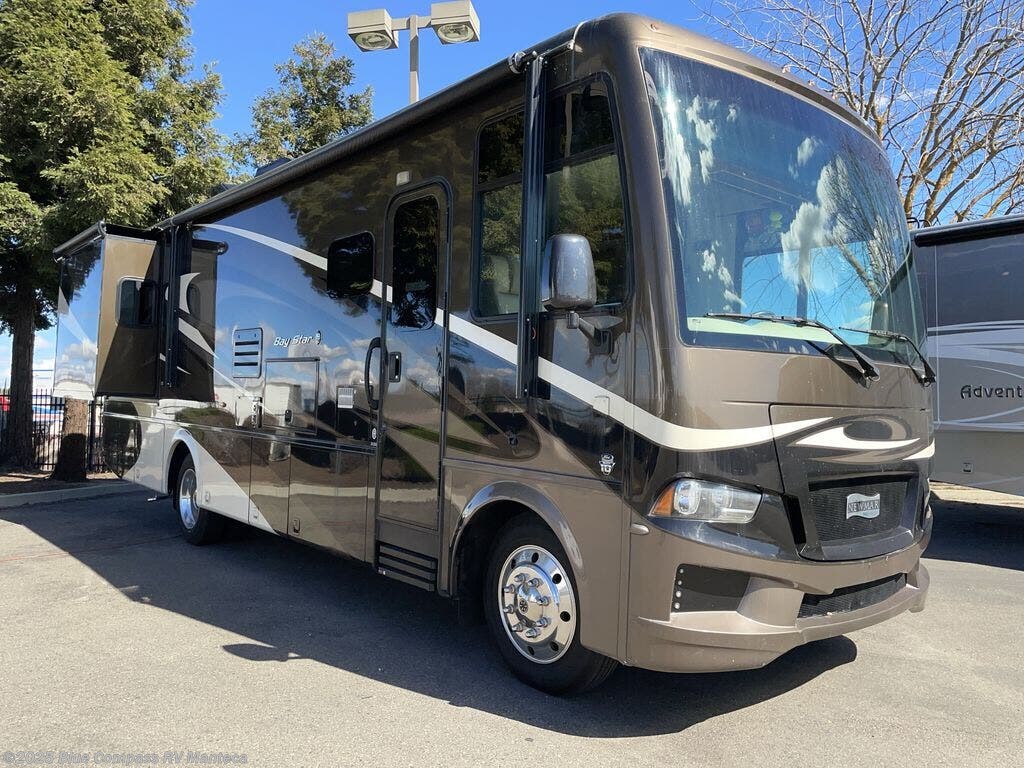 Used 2018 Newmar Bay Star 3124 available in Manteca, California