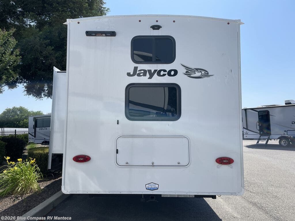 New 2025 Jayco Eagle SLE 28BHU available in Manteca, California