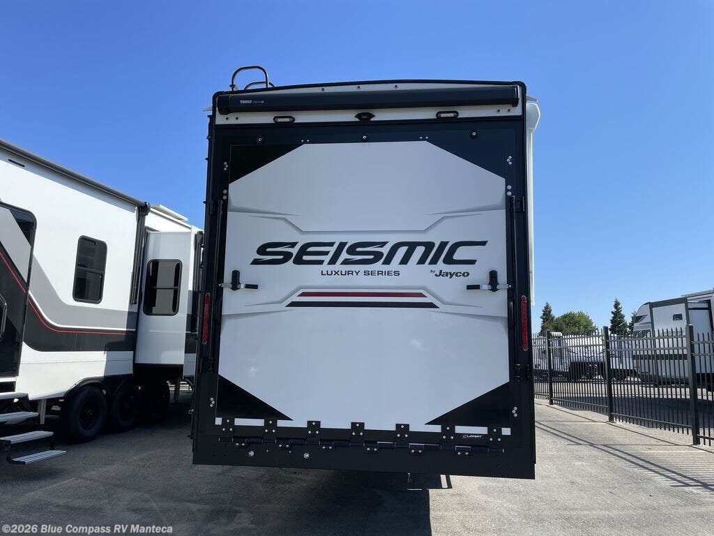 New 2025 Jayco Seismic Luxury Series 4113 available in Manteca, California