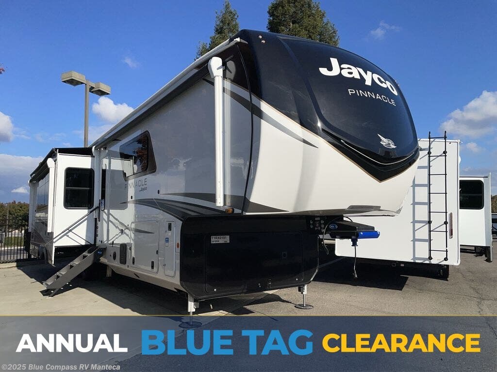 New 2026 Jayco Pinnacle 38FBRK available in Manteca, California
