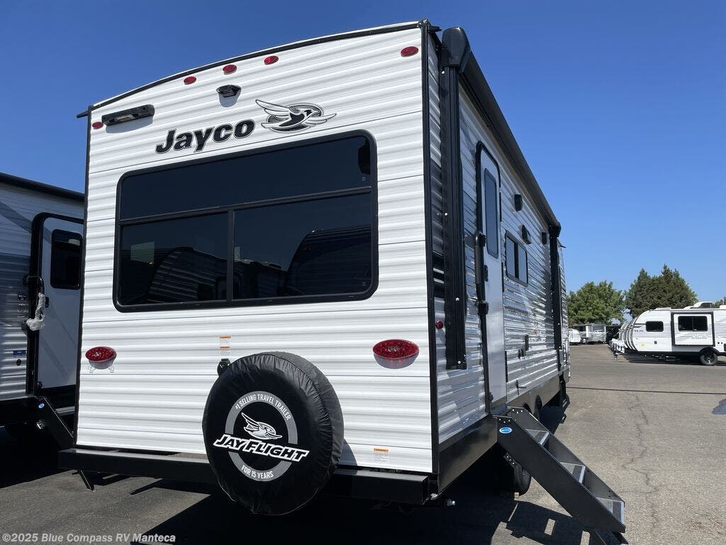 New 2026 Jayco Jay Flight SLX 262RLSW available in Manteca, California