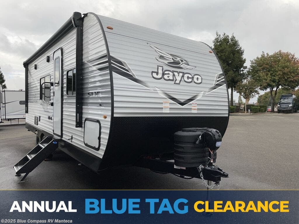 New 2026 Jayco Jay Flight SLX 225MLSW available in Manteca, California