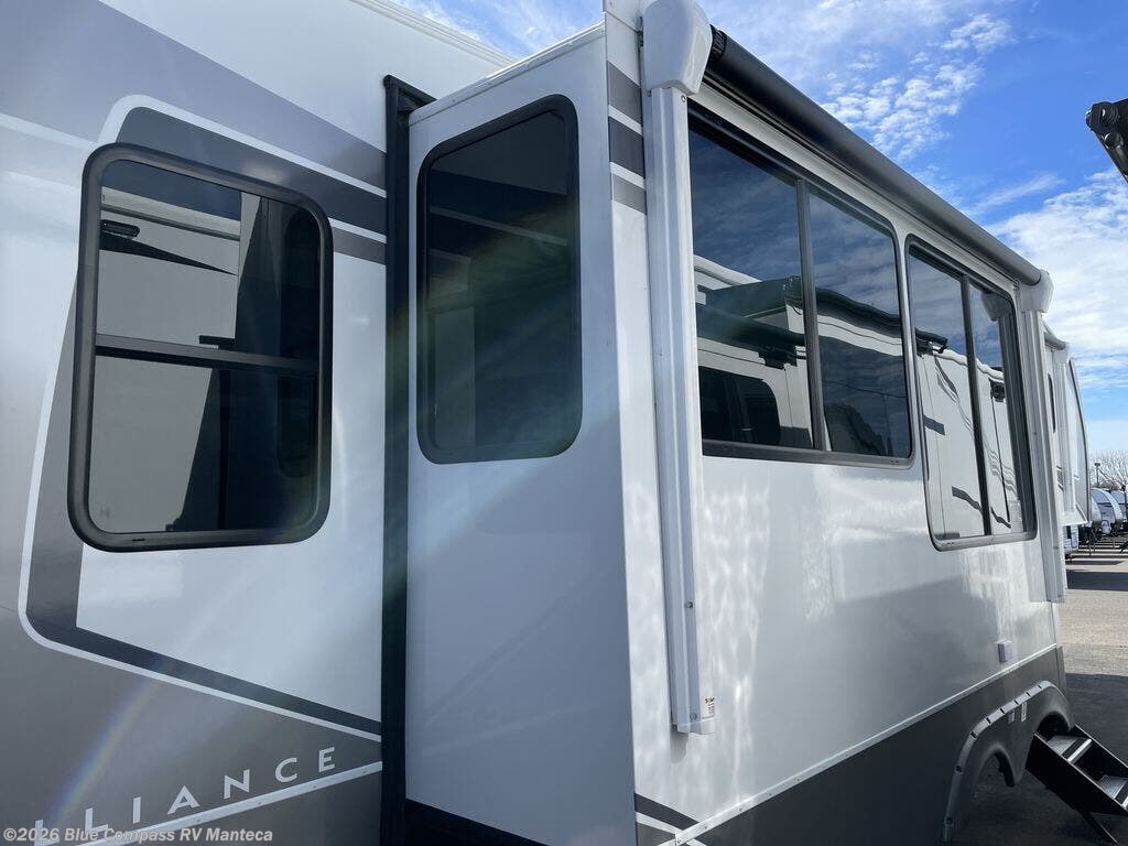New 2026 Alliance RV Avenue 32RLS available in Manteca, California