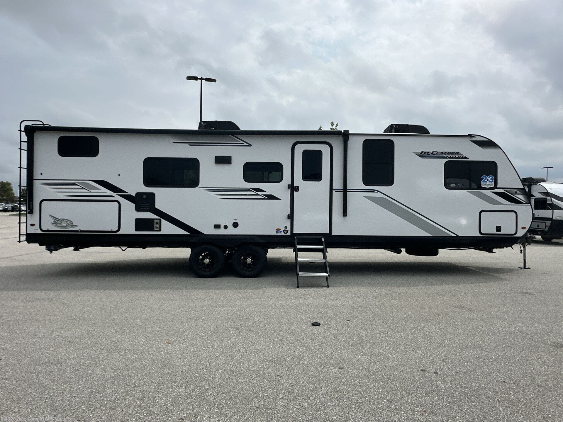 New 2026 Jayco Jay Feather 29QBH available in Manteca, California