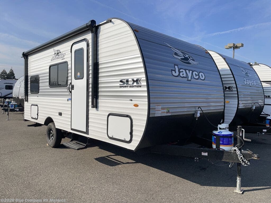 New 2026 Jayco Jay Flight SLX 172DBW available in Manteca, California