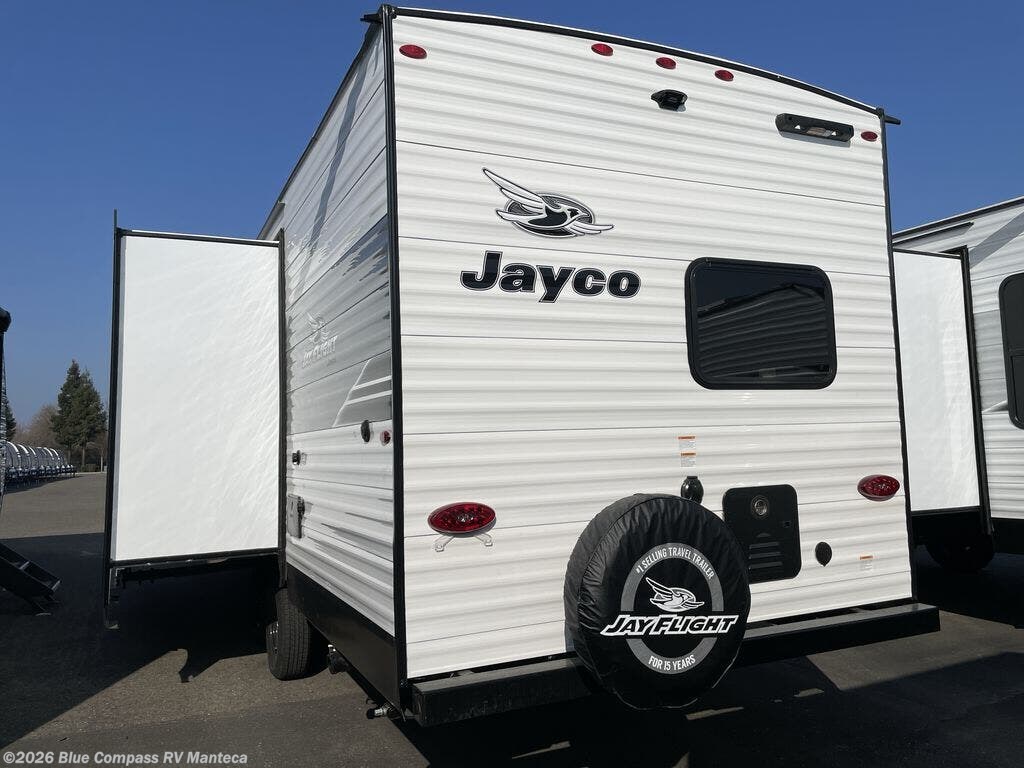 New 2026 Jayco Jay Flight SLX 261BHSW available in Manteca, California