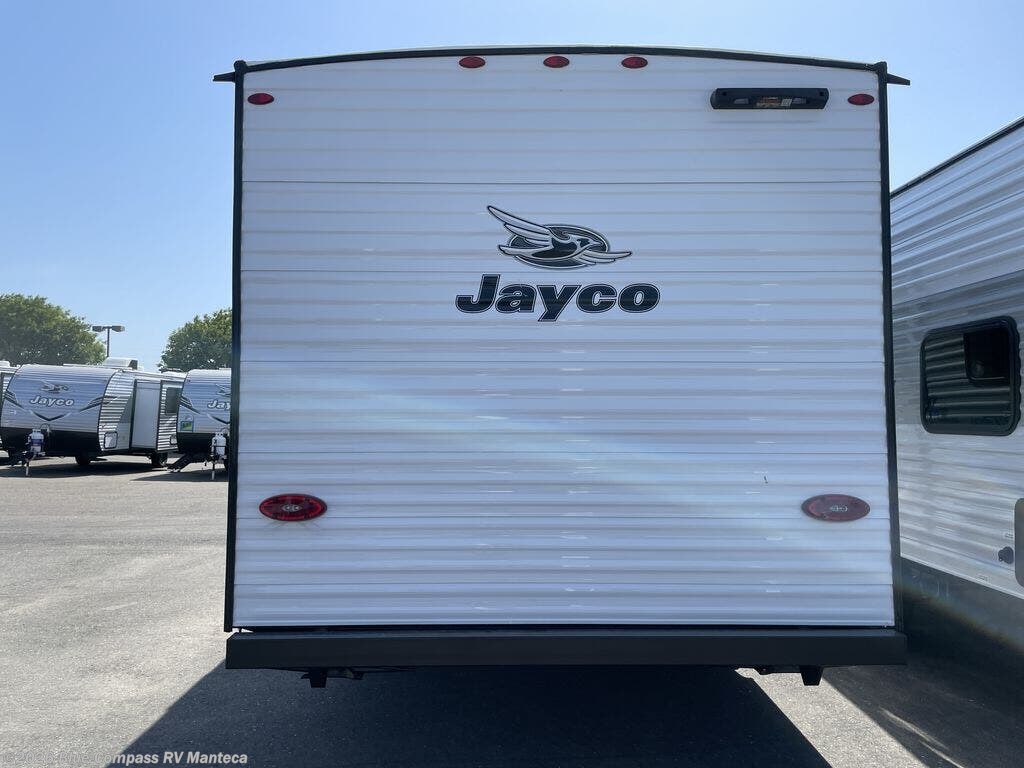 New 2026 Jayco Jay Flight SLX 170FQW available in Manteca, California