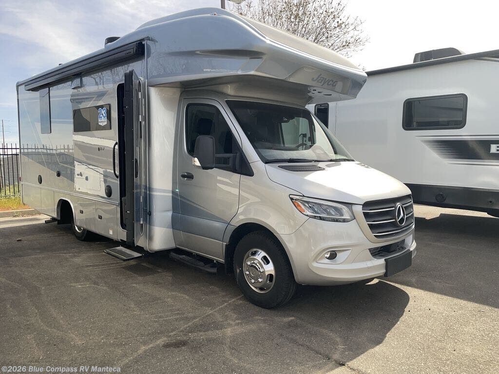 New 2026 Jayco Melbourne Prestige 25LP available in Manteca, California