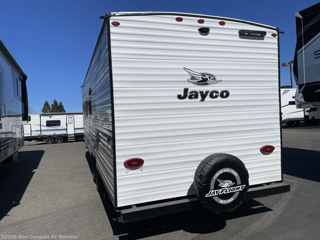New 2026 Jayco Jay Flight SLX 260BHW available in Manteca, California