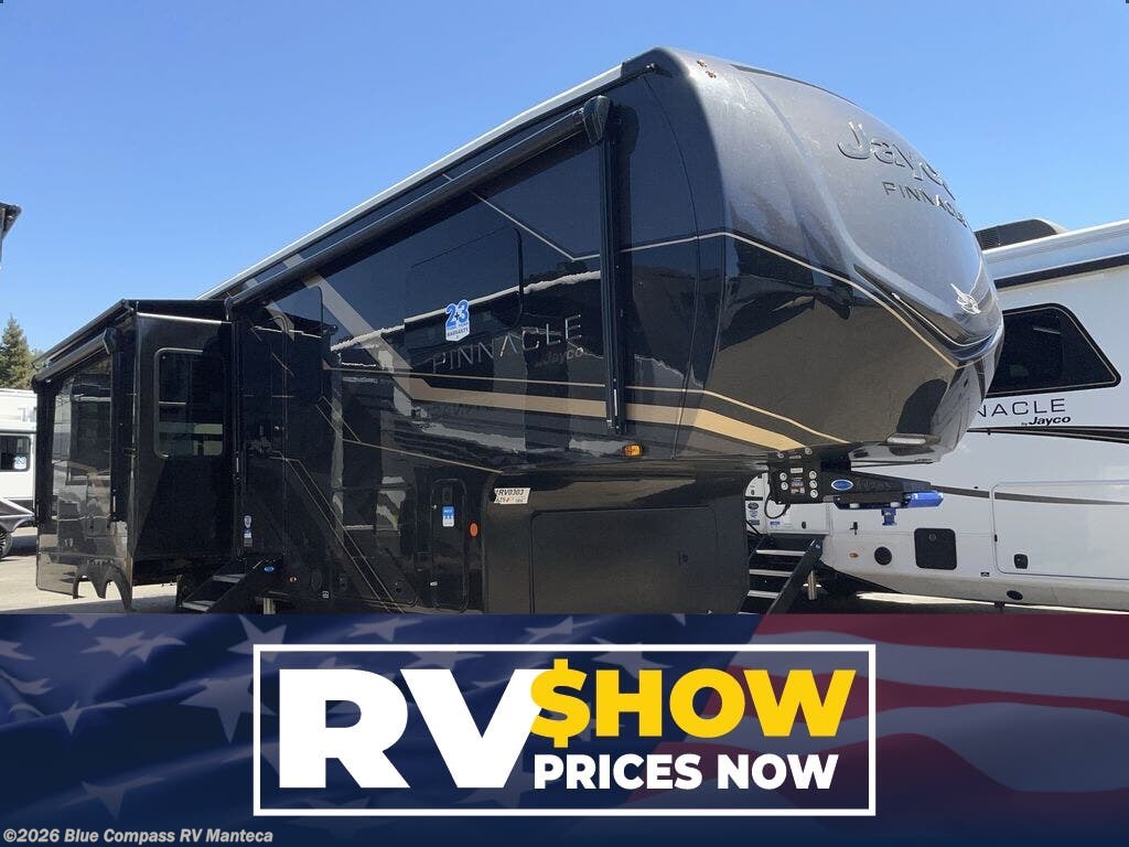 New 2026 Jayco Pinnacle 32RLTS available in Manteca, California