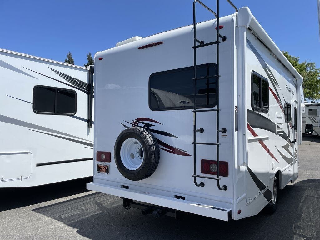 Used 2024  Thor Motor Coach Four Winds 22E by Thor Motor Coach from Blue Compass RV Manteca in Manteca, CA