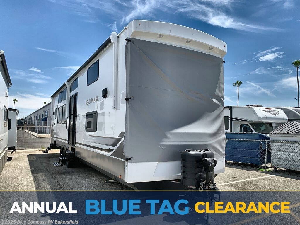 New 2026 Alliance RV Benchmark 44LFT available in Bakersfield, California