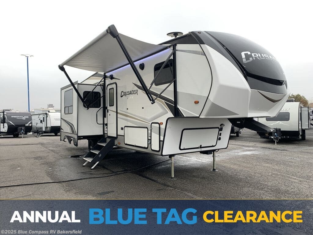Used 2022 Prime Time Crusader Lite 33BH available in Bakersfield, California