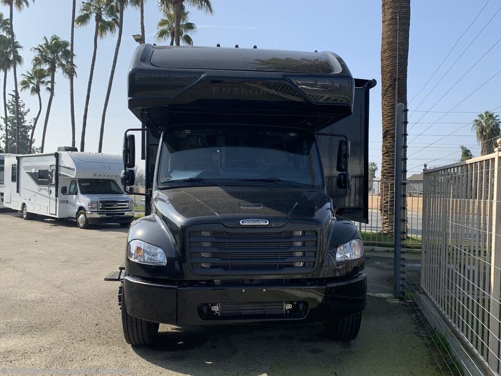 New 2026 Entegra Coach Accolade 37K available in Bakersfield, California