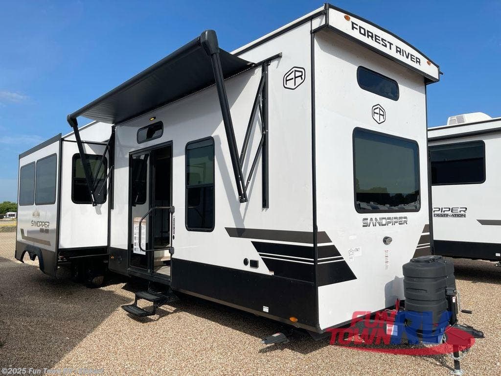 New 2025 Forest River Sandpiper 40DUPLEX available in Elkhart, Indiana