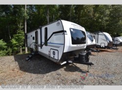 New 2025 Forest River Cherokee Alpha Wolf 26DBH available in Franklinville, North Carolina