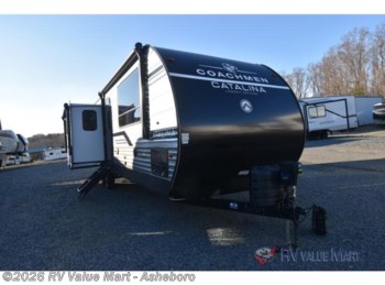 New 2026 Coachmen Catalina Legacy Edition 313RLTS available in Franklinville, North Carolina
