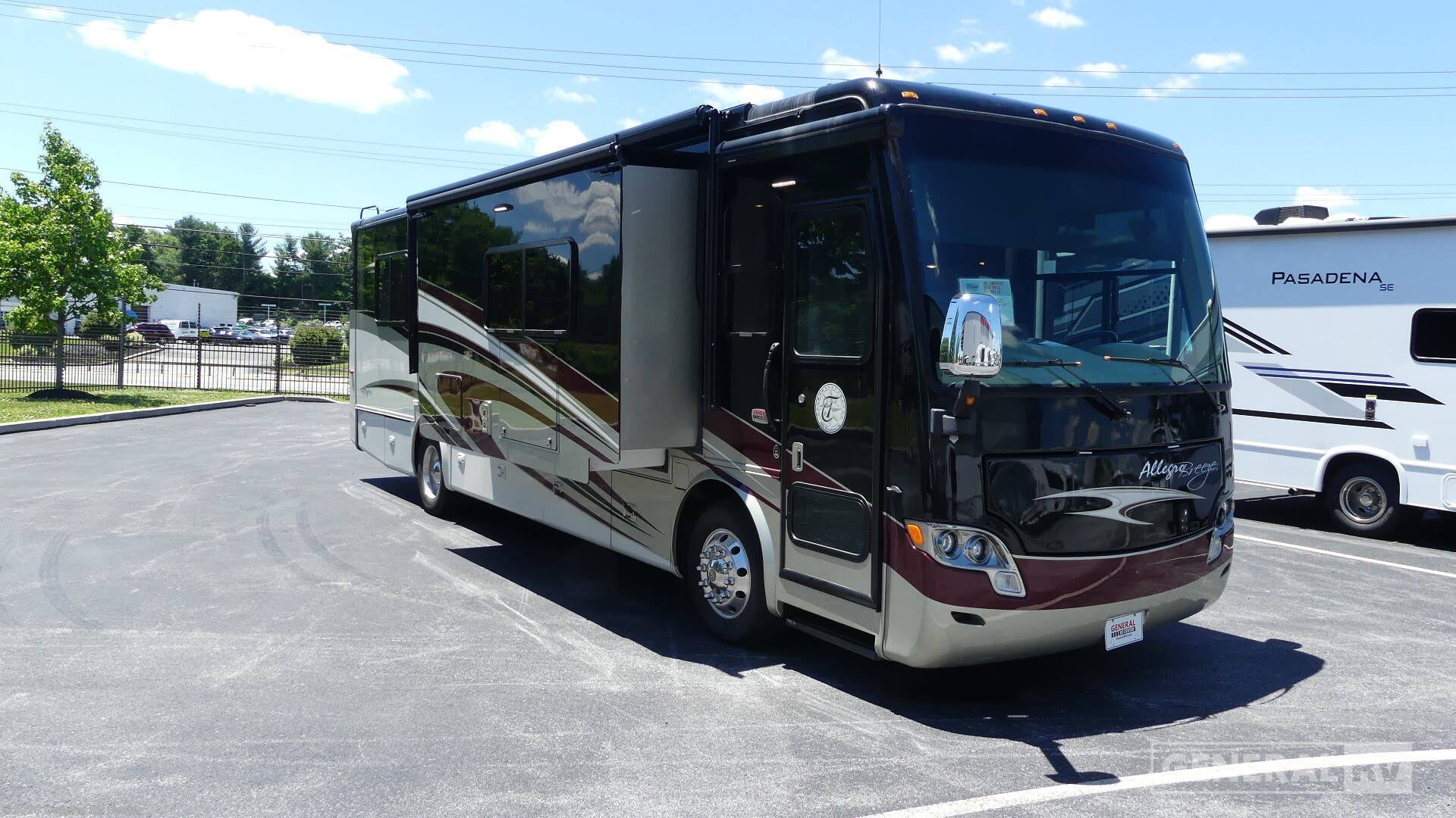 Used 2014 Tiffin Allegro Breeze 32BR available in West Chester, Pennsylvania