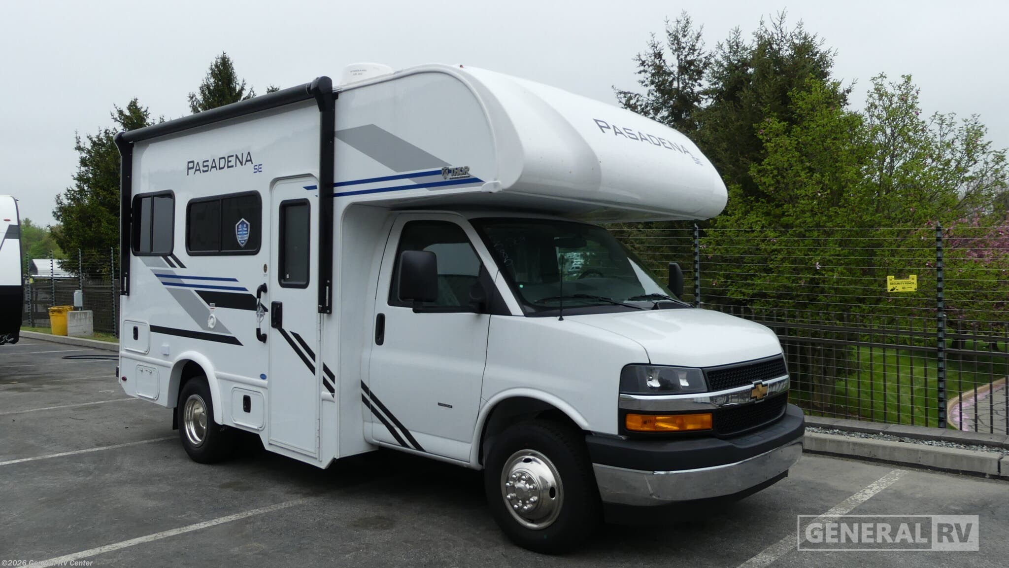 New 2026 Thor Motor Coach Pasadena SE SE19 Chevy available in West Chester, Pennsylvania