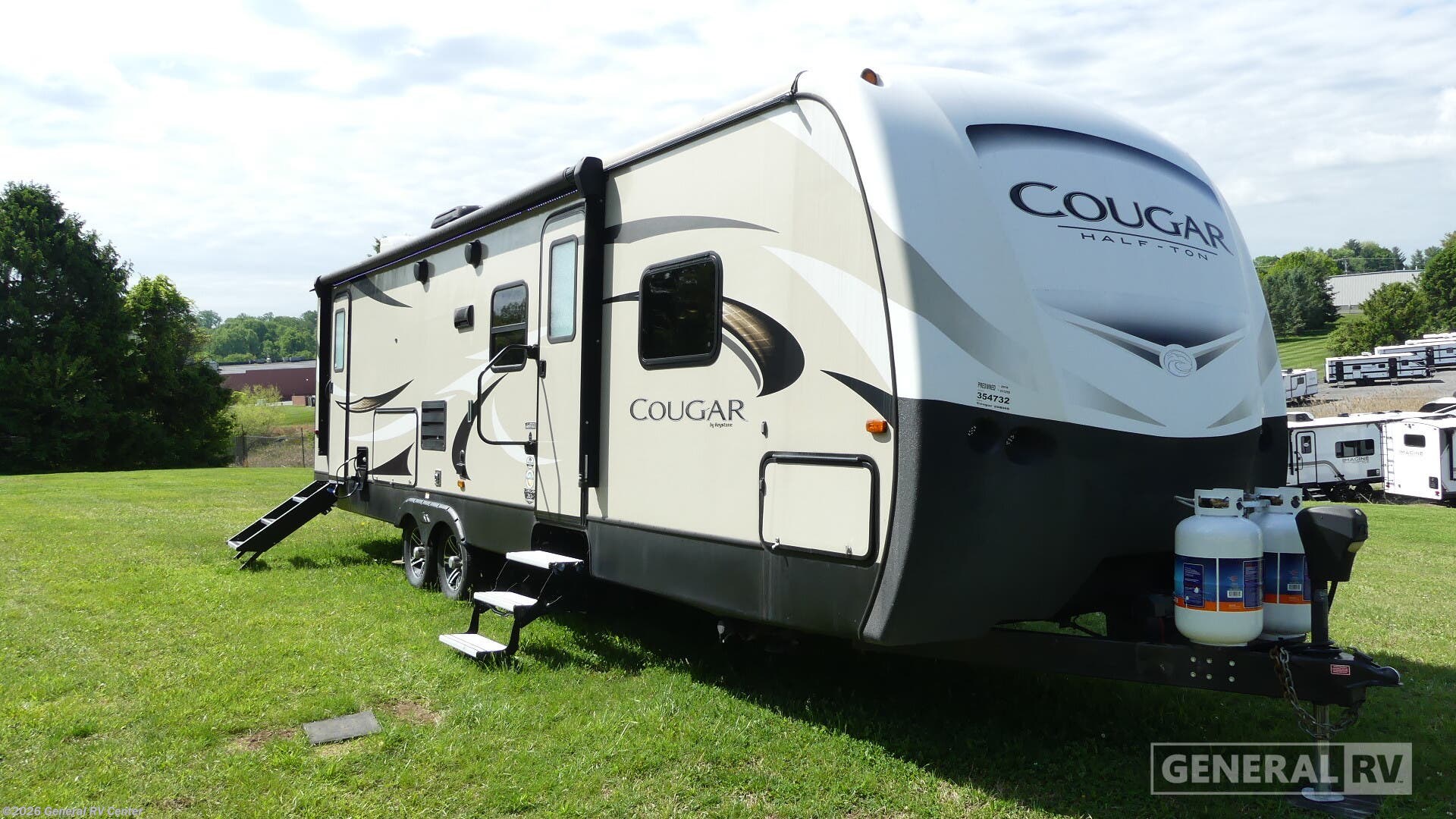 Used 2018 Keystone Cougar HALF TON 29BHS available in West Chester, Pennsylvania