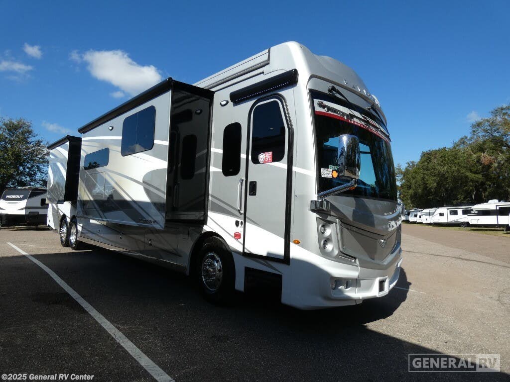 New 2025 Fleetwood Palisade 45CS available in Fort Pierce, Florida