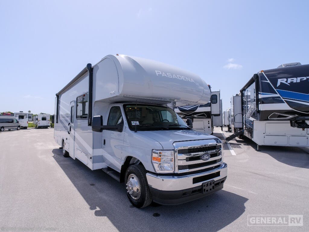 New 2026 Thor Motor Coach Pasadena SE29 available in Fort Pierce, Florida