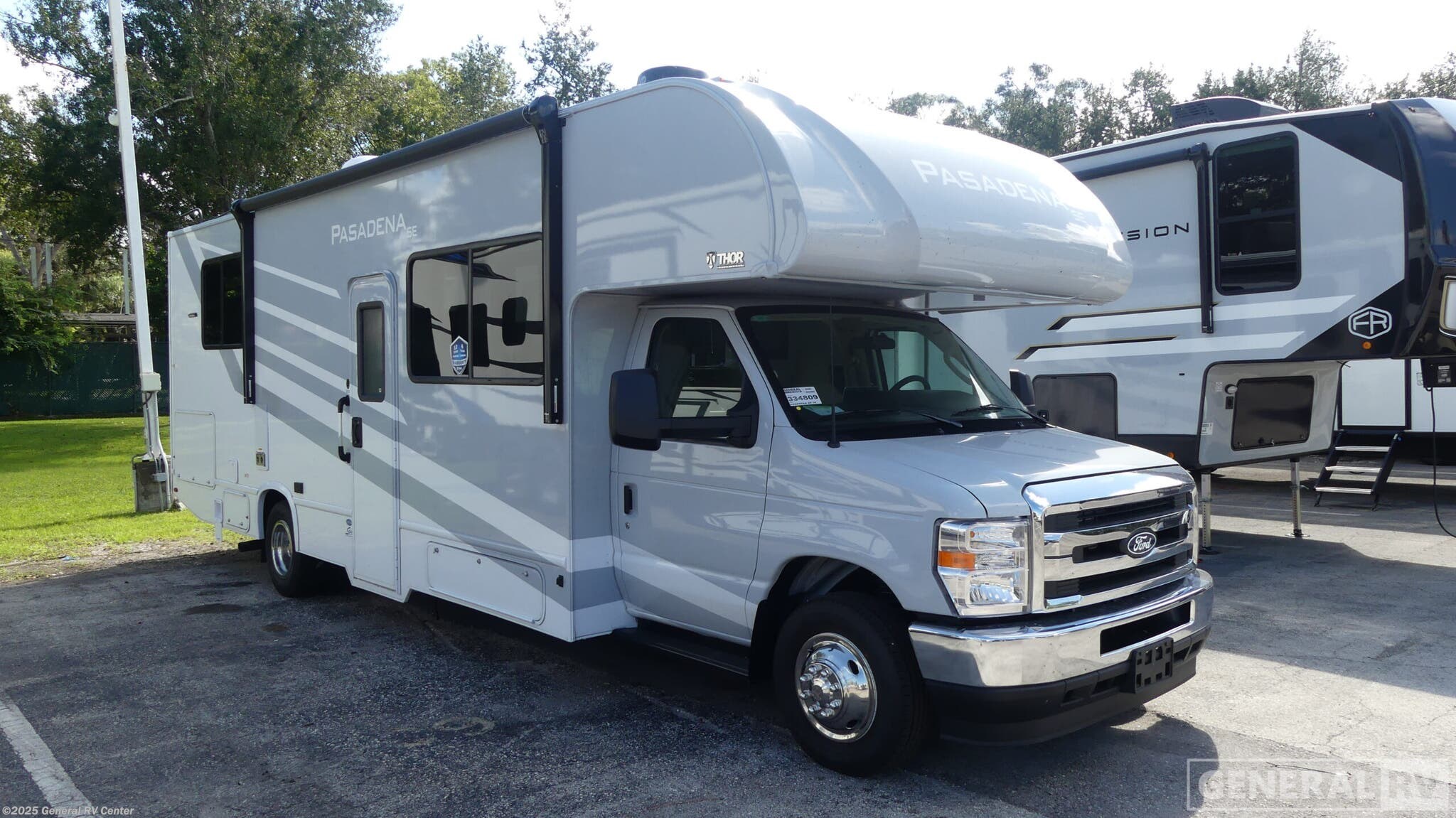 New 2026 Thor Motor Coach Pasadena SE28 available in Fort Myers, Florida