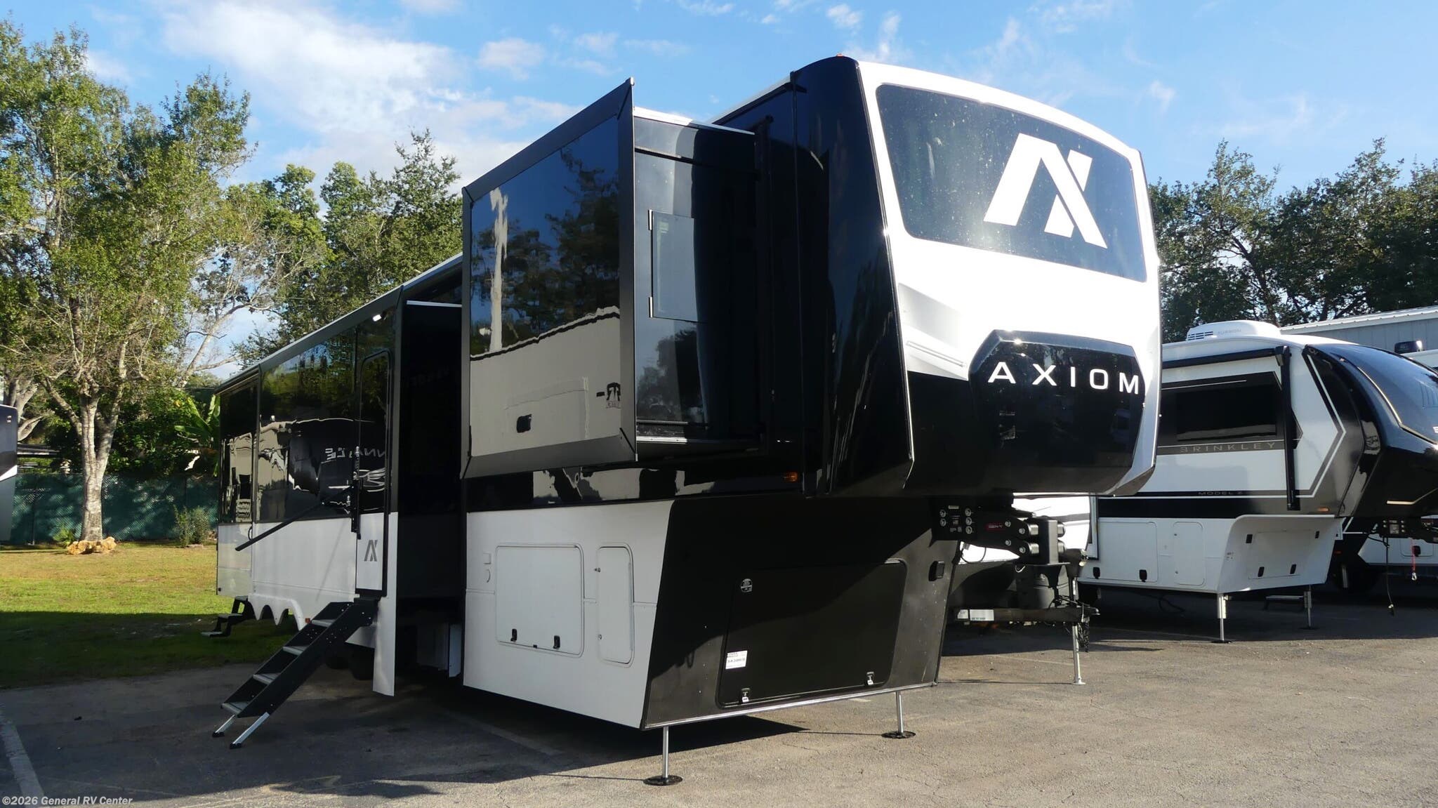 New 2026 Axiom Vendetta V4250 available in Fort Myers, Florida
