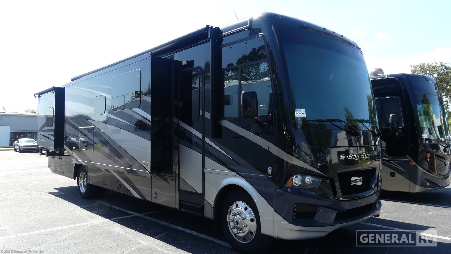 Used 2020 Newmar Bay Star 3626 available in Fort Myers, Florida