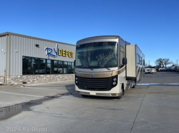 Used 2014 Holiday Rambler Vacationer 33SFD available in Cleburne, Texas