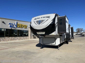 Used 2018 Keystone Avalanche 370RD available in Cleburne, Texas
