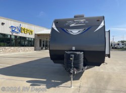 Used 2017 CrossRoads Zinger Z1 27RL available in Cleburne, Texas