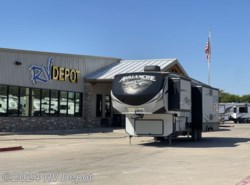 Used 2017 Keystone Avalanche 300RE available in Cleburne, Texas