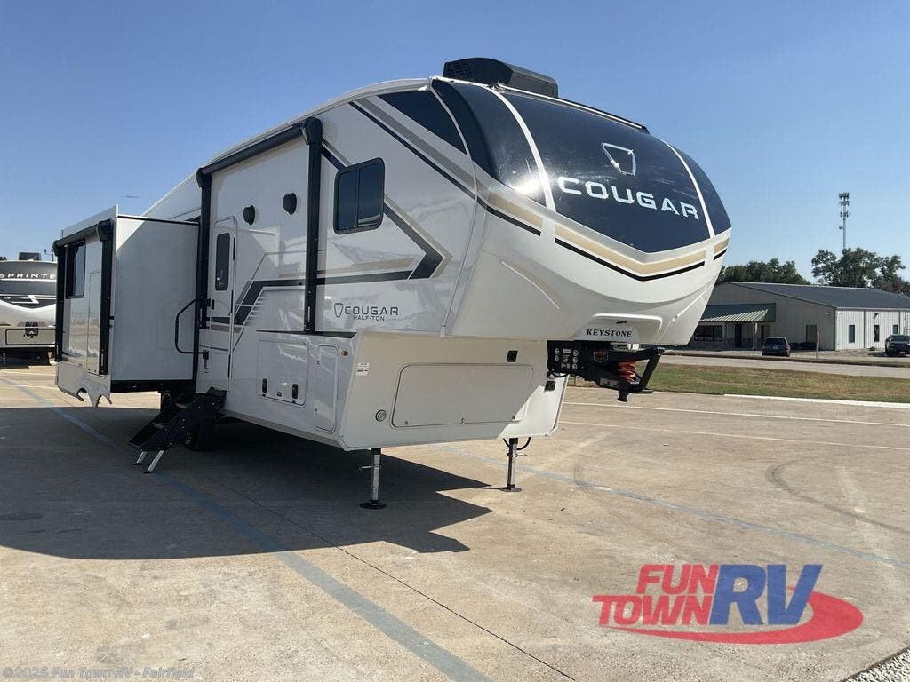 New 2026 Keystone Cougar Half-Ton 26RKE available in Fairfield, Texas
