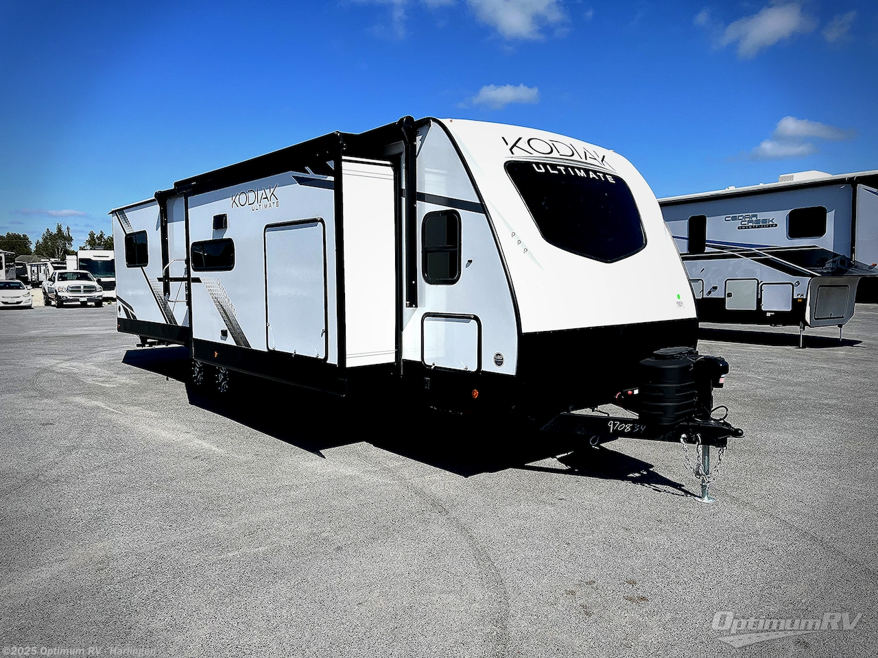 New 2025 Dutchmen Kodiak Ultimate 3371FLSL available in La Feria, Texas
