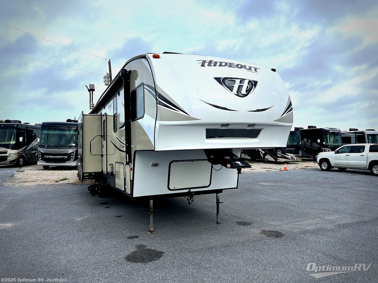 Used 2017 Keystone Hideout 298BHDS available in La Feria, Texas