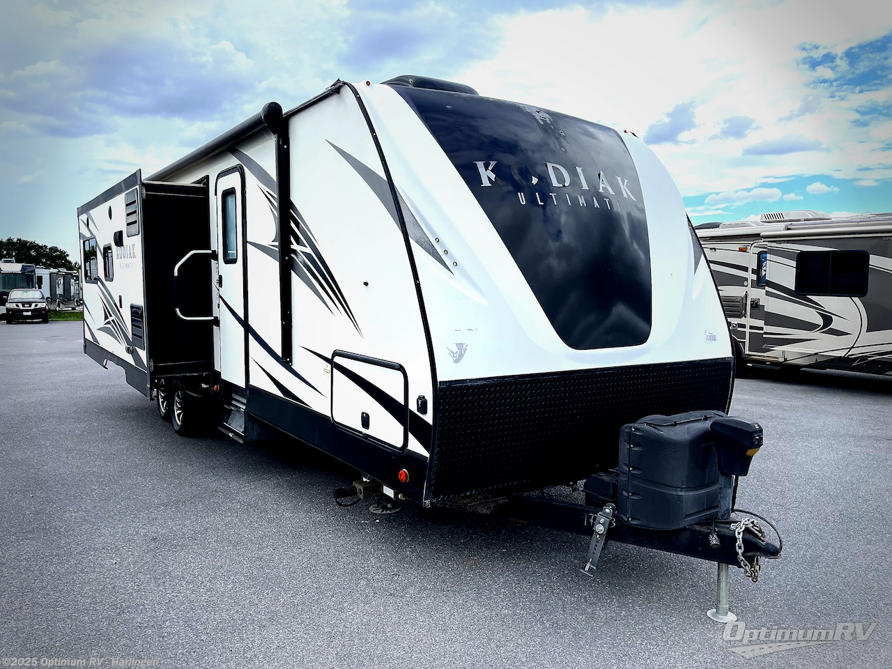 Used 2018 Dutchmen Kodiak Ultimate 291RESL available in La Feria, Texas