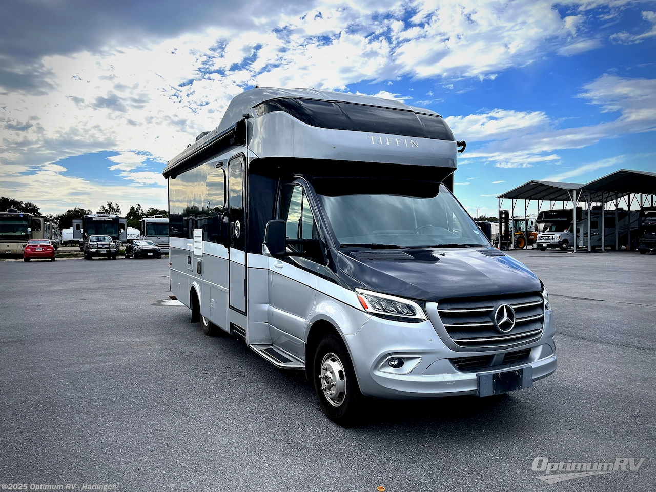 Used 2020 Tiffin Wayfarer 25RW available in La Feria, Texas