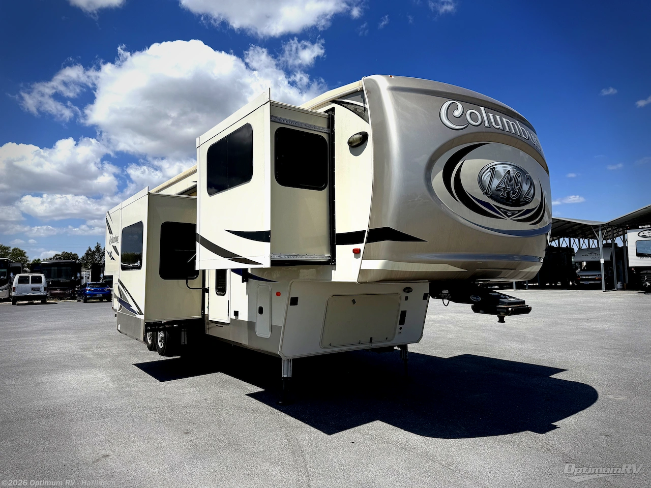 Used 2019 Palomino Columbus F389FL available in La Feria, Texas