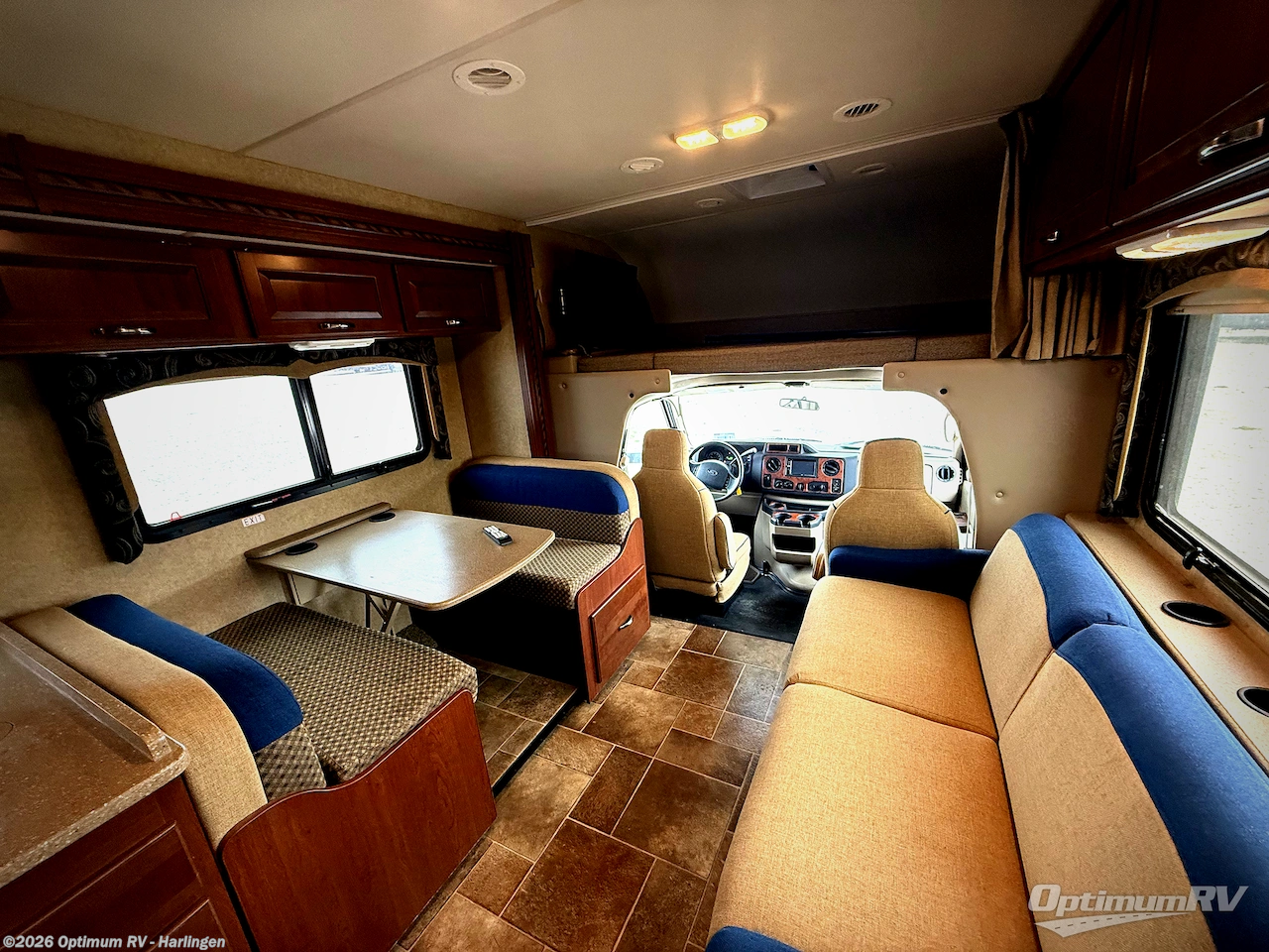 Used 2015 Thor  Four Winds 31E Bunkhouse available in La Feria, Texas