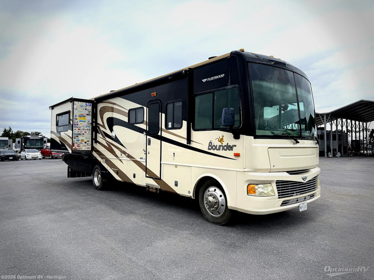 Used 2007 Fleetwood Bounder 35E available in La Feria, Texas
