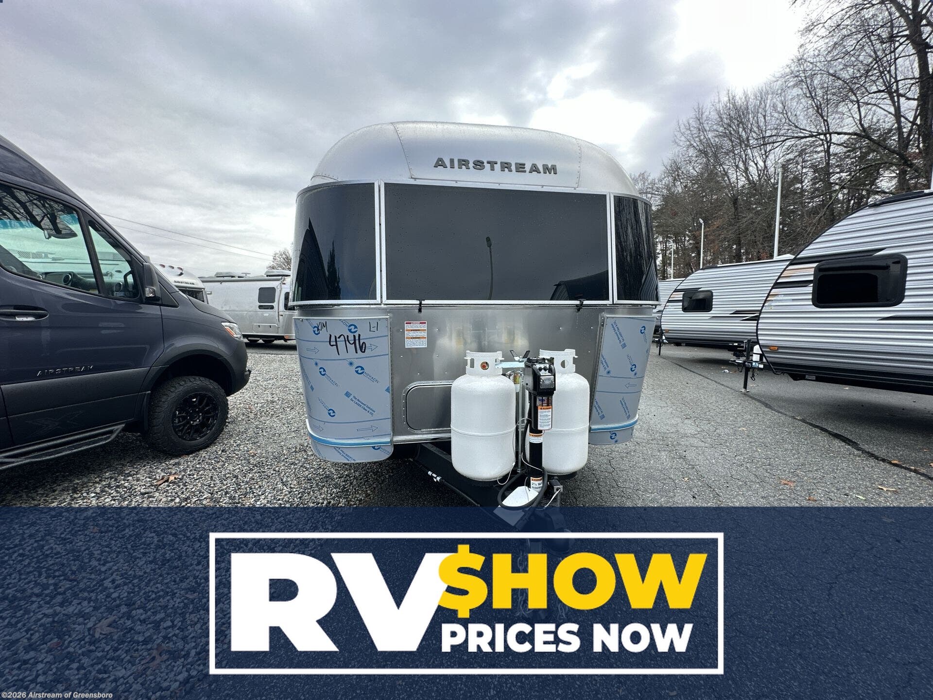 New 2025 Airstream Flying Cloud 27FB Twin available in Colfax, North Carolina